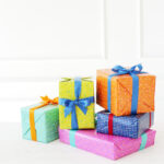 Berikut 15 Ide Kado untuk Wali Kelas diberikan Saat Pembagian Rapor 3 several colorful gifts with bow