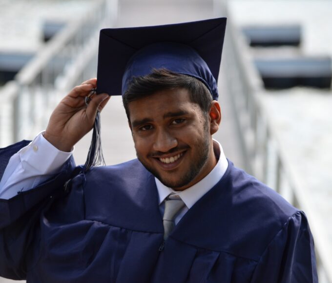 usia maksimal kuliah s1