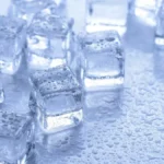 6 Manfaat Es Batu Untuk Kesehatan 3 023288100 1630400449 Kulit Seperti Terbakar saat Kena Es Waspada Ice Burn