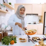 65234 diperbolehkannya mencicipi makanan saat puasa