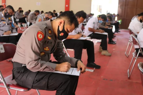 Persyaratan masuk polri