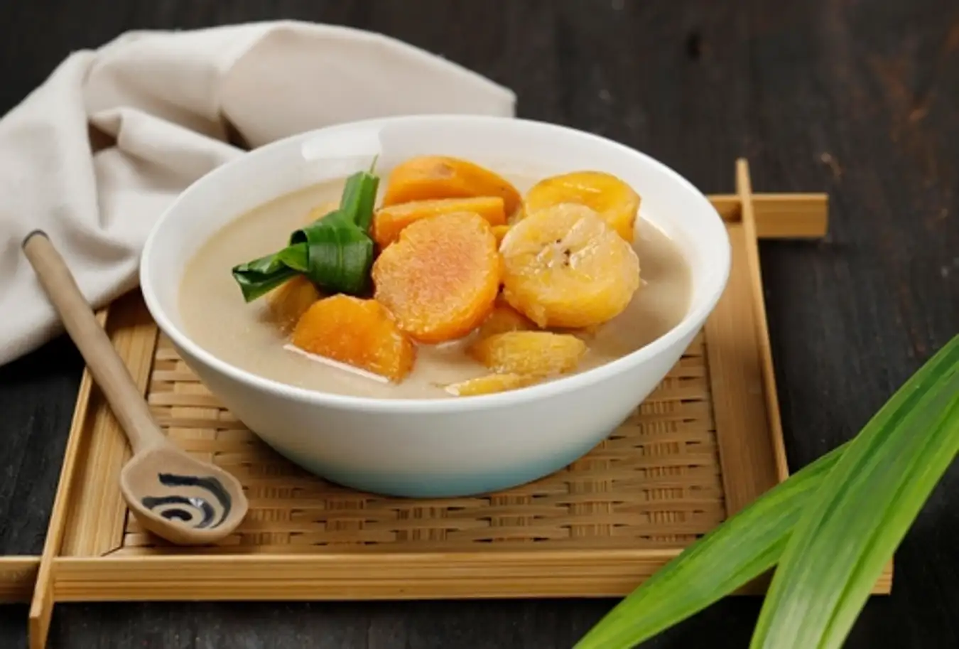 5 Menu Buka Puasa Ini Paling Unik di Dunia, No. 4 Ada Di Indonesia! 1 Resep Bubur Sumsum Takjil Enak Traveloka Mart 6 1