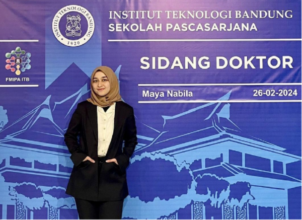 maya nabila doktor termuda itb 1