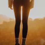 Kenapa Naik Pesawat Tidak Boleh Pakai Celana Legging? Begini Alasannya 3 027727600 1578046582 paula may vUP0S3e Ko4 unsplash