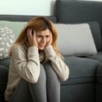 Menurut Para Ahli, 5 Kebiasaan Ini Dapat Memicu Kecemasan! 8 Screenshot 2022 05 05 14 39 42 36 99c04817c0de5652397fc8b56c3b3817 copy 1024x683