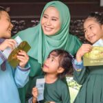 3 Tips Terbaik Kelola THR Milik Anak 3 e43fea987ff8f42d1d8686003c5ce44d