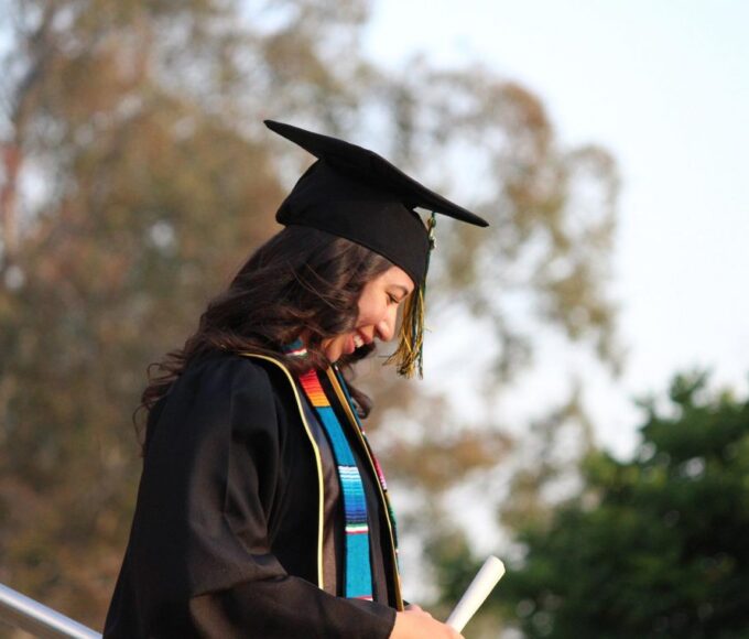 graduation g45a88905d 1920 1 1140x760 1