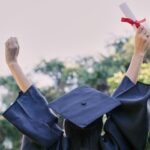 ilustrasi lulus kuliah 169