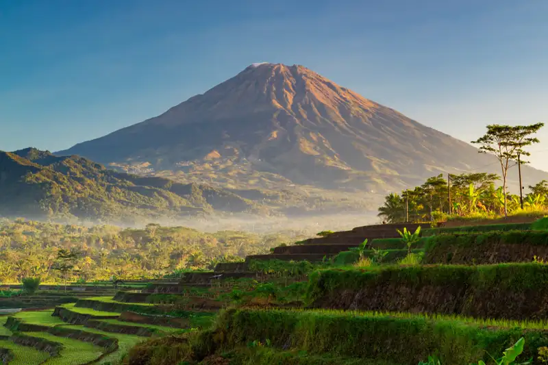 Kamu Wajib Tahu! Berikut 5 Letusan Gunung Api Terdahsyat di Indonesia! 1 nama gunung di pulau jawa.width 800.format webp