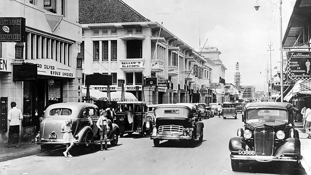 Sejarah Singkat Kota Bandung: Dari Pedesaan Menjadi Kota Metropolitan 1 bandung masa kolonial tropenmuseum wikimedia ratio 16x9 1