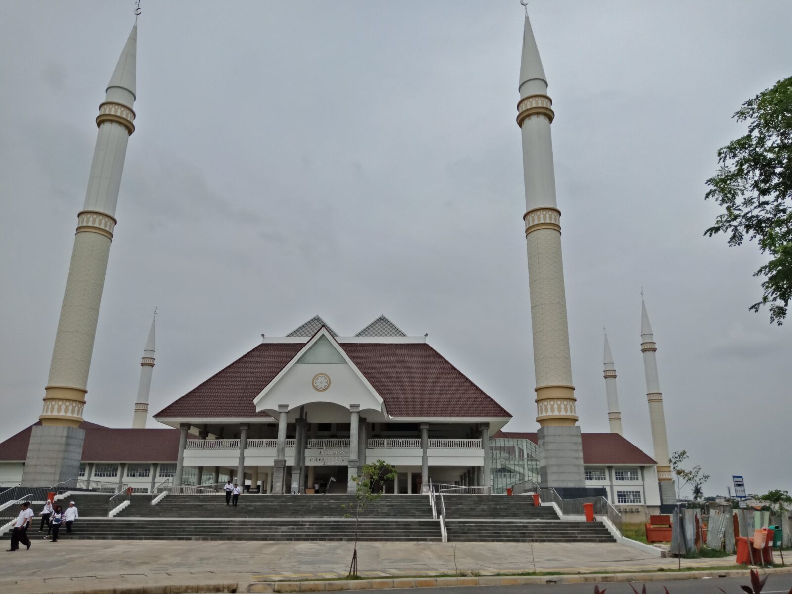 Masjid Hasyim Asyari Jakarta Buka Lowongan Kerja Staff, Usia 35 Tahun Bisa Mendaftar! 1 img20171229100546444671564