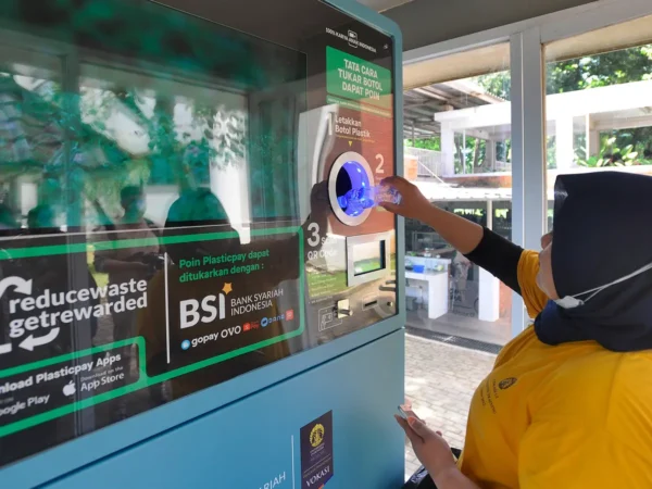 054871500 1678172797 penukaran sampah botol plastik dengan saldo rekening bank ARBAS 1
