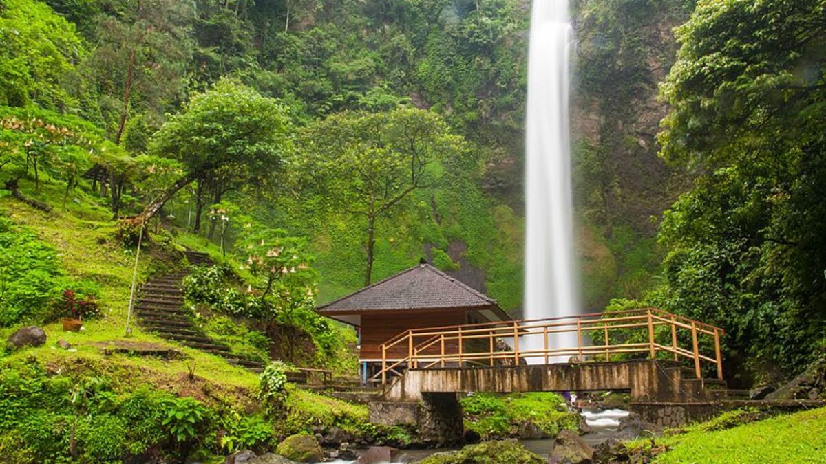 Liburan Makin Asyik! 7 Tempat Wisata Ini Lagi Hits di Bandung 1 Tempat Wisata Di Bandung Yang Lagi Hits 1200x675 1