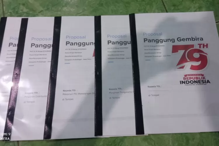Cara Membuat dan Contoh Proposal Kegiatan HUT RI 17 Agustus 2024 yang Baik dan Benar! 1 contoh proposal panggung gembira perayaan HUT RI 1735604350
