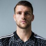 20240430 Maarten Paes yang Resmi Sumpah WNI Keturunan Kediri Harga Rp208 M