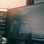 Ternyata Menguasai Skill IT Dapat Menjadi Penunjang Karier di Masa Depan, Yuk Simak! 3 programming adalah hard skill yang dibutuhkan oleh data analyst 1024x684 1