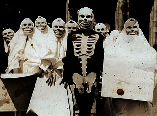 040018700 1546954455 kostum halloween seram 20161020 editor 010