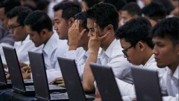 Ilustrasi CPNS 2023 Aturan Berpakaian CPNS 2023