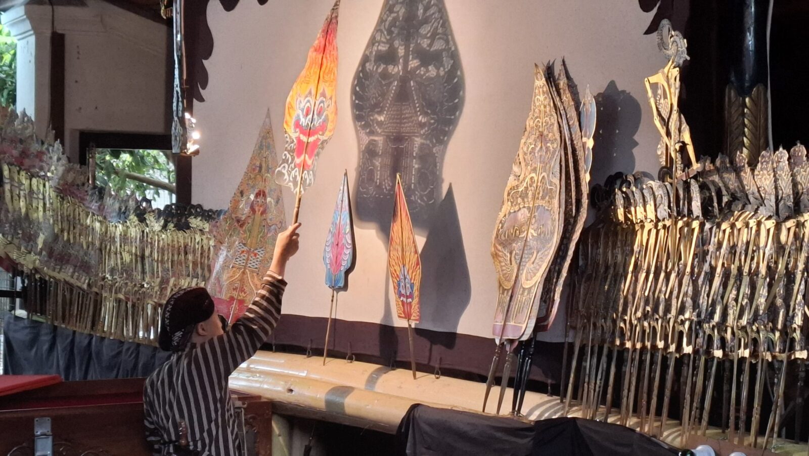 Rafa Kusuma, Dalang Cilik Down Syndrome Berbakat dari Yogyakarta yang Menginspirasi 1 Rafa 1 scaled 1