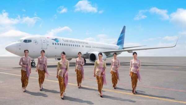 Seragam pramugari Garuda Indonesia