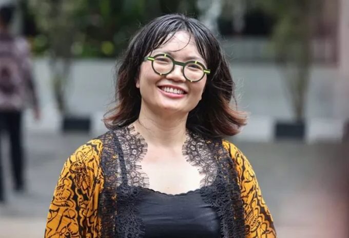 Stella Christie copy 696x464 1