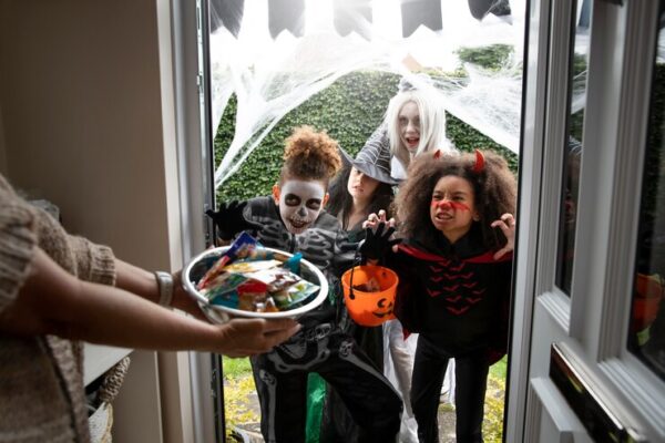 children costumes trick treating halloween 23 2149071261