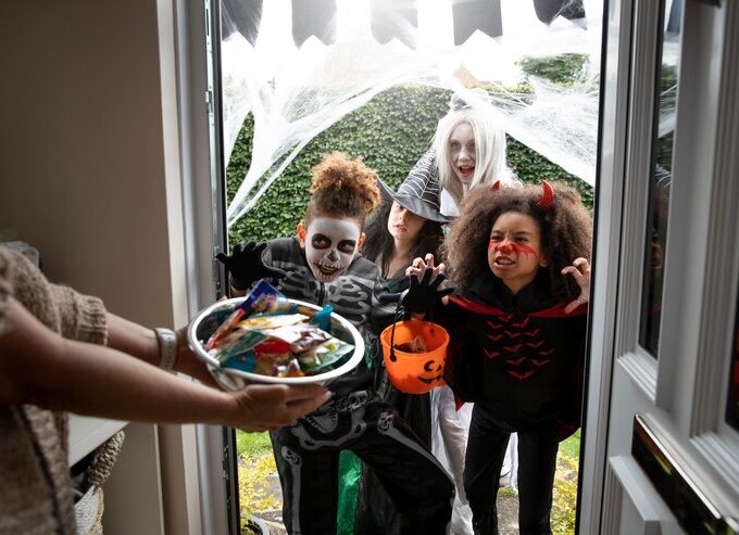 children costumes trick treating halloween 23 2149071261