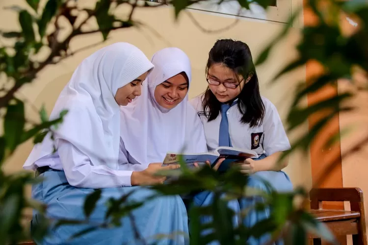 Ingin Belajar STEM di AS? Yuk, Daftar Beasiswa TechGirls 2025 1 ed us RwZzAcRmbbI unsplash 2869950714