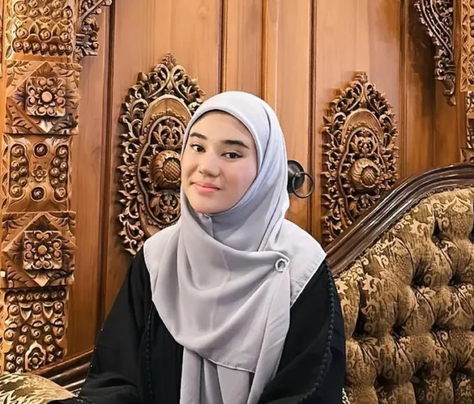 013451100 1699605300 clarasinta 06