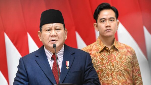 prabowo lawatan ke luar negeri gibran ambil alih pemerintahan 1 169