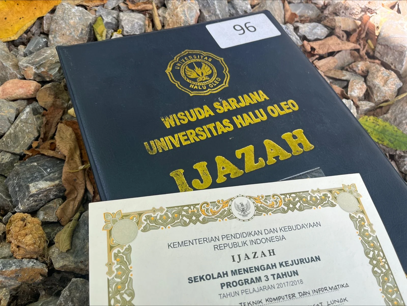 Kemendikdasmen Akan Terapkan Ijazah Elektronik Mulai 2025 1 1f89447a 0c78 4a49 afa5 35b51c3f8829