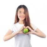 Mengapa Makanan Manis Bisa Cepat Meningkatkan Mood? Ini Dia Penjelasannya 10 beautiful woman asia with happy smile 1150 5832