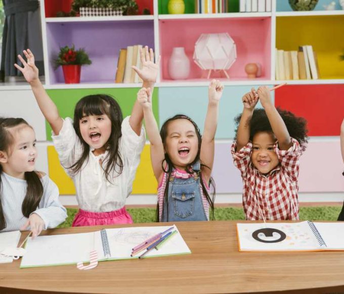 perlengkapan sekolah anak tk 4