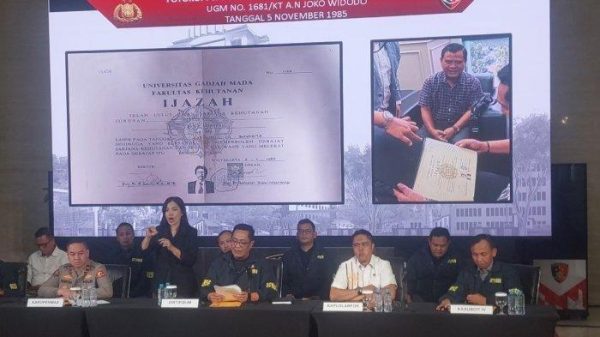 Brigjen Djuhandhani Rahardjo Puro ijazah jokowi
